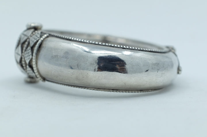 Silver Moroccan Hinged Bracelet