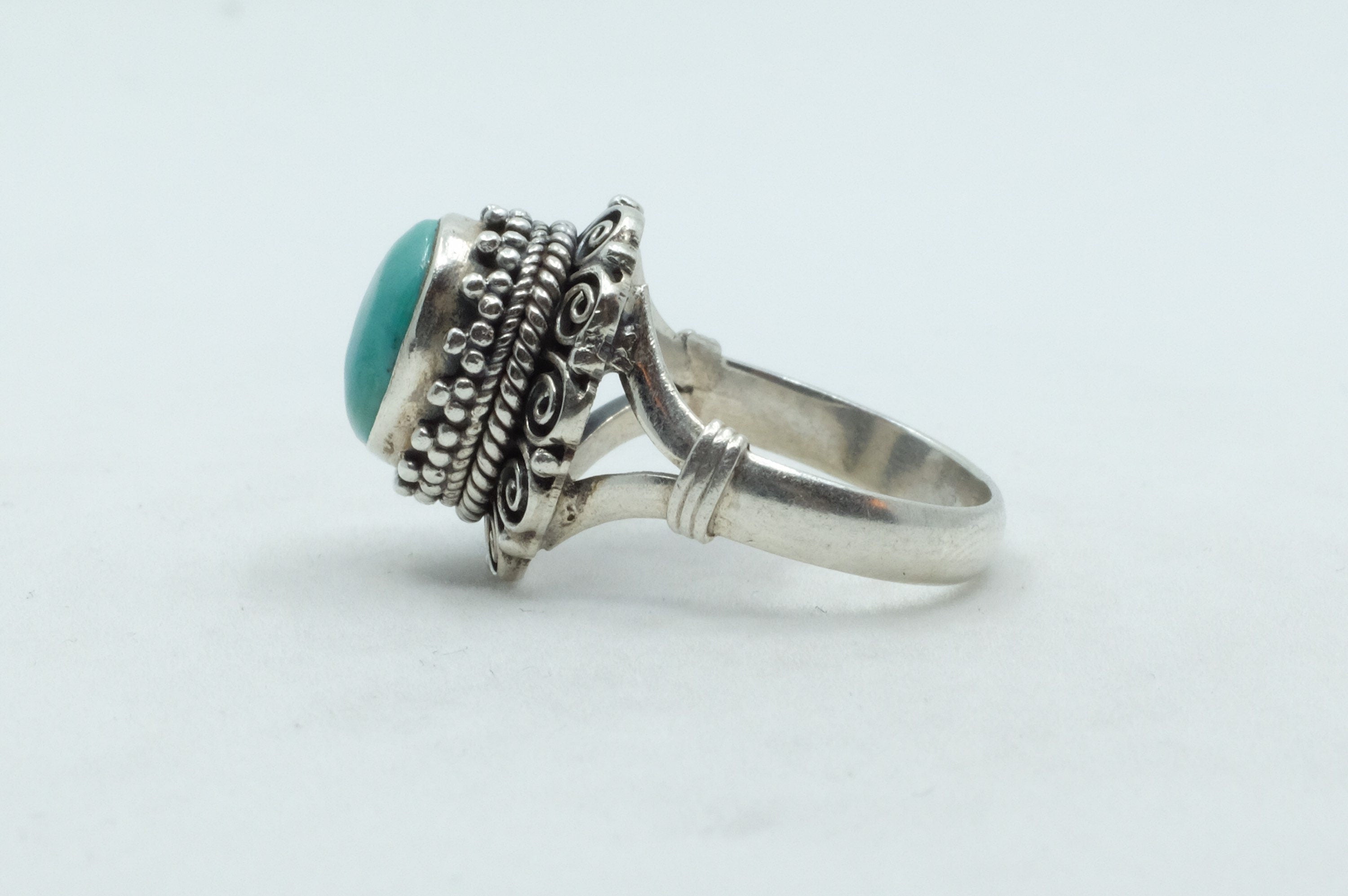 Sterling Silver Balinese Turquoise Ring