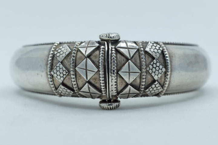 Silver Moroccan Hinged Bracelet