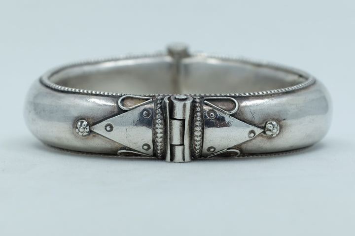 Silver Moroccan Hinged Bracelet