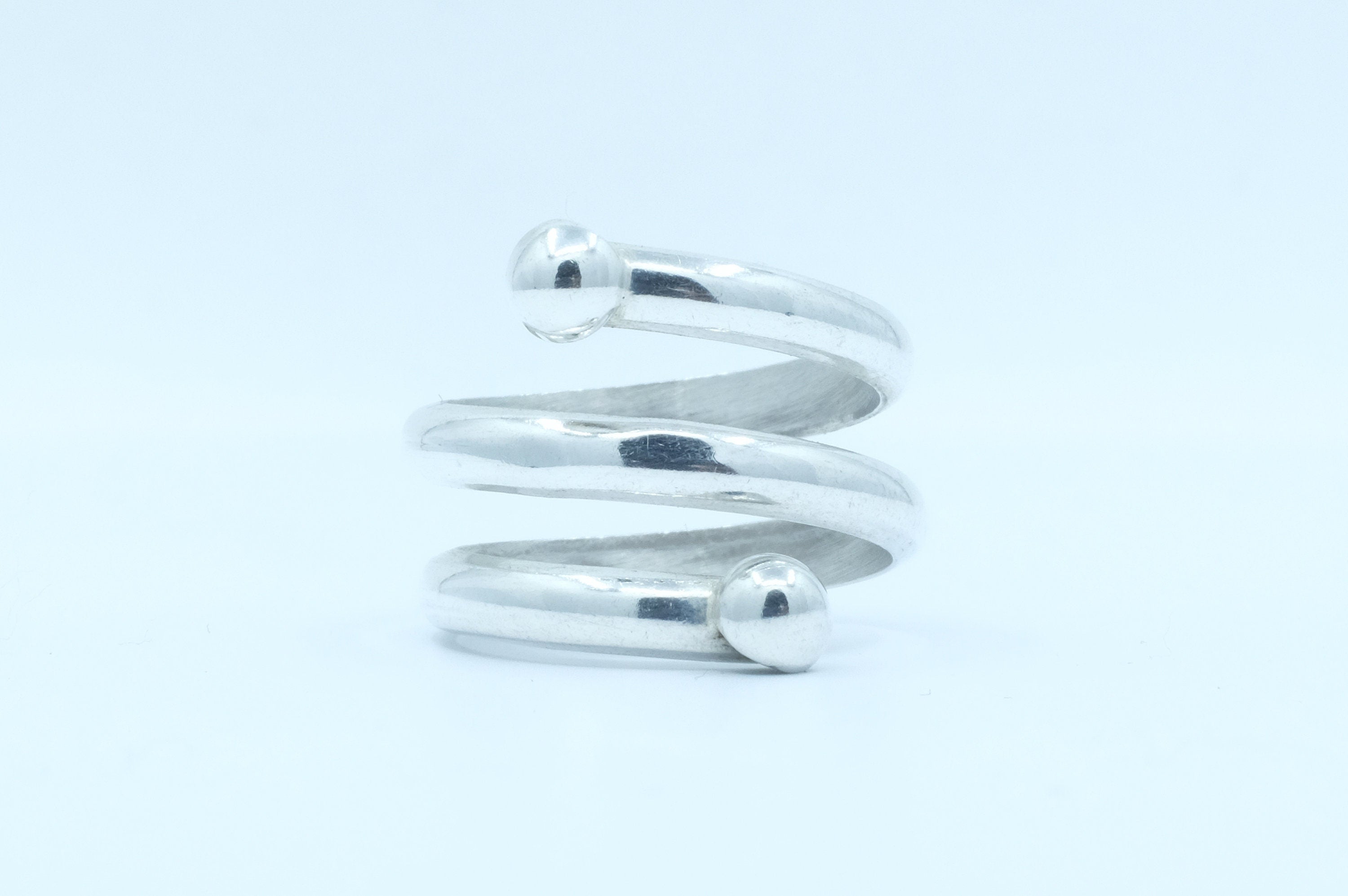 Sterling Silver Modern Spring Ring (3)