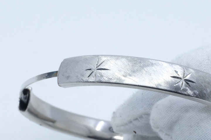 Sterling Silver Etched Stars Hinged Bangle Bracelet