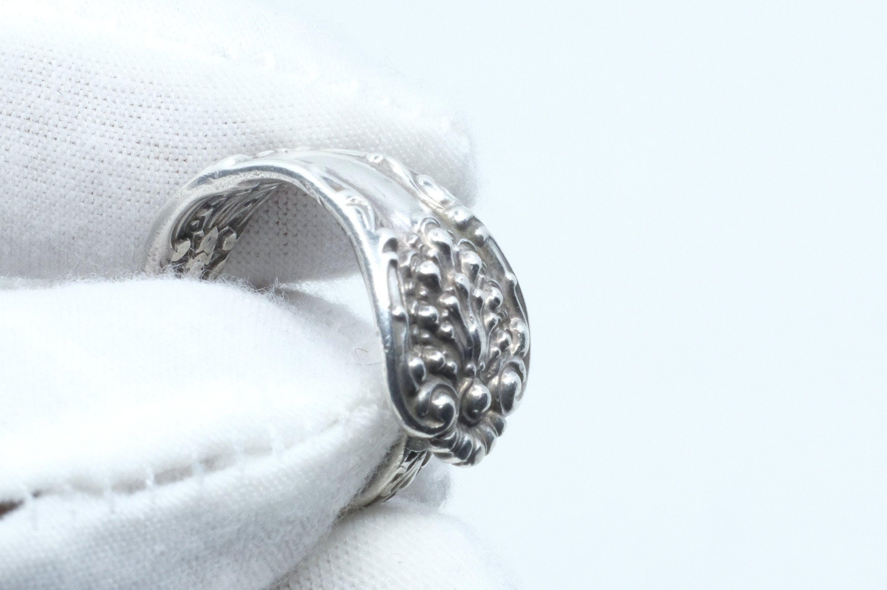 Sterling Silver Shell Motif Spoon Ring