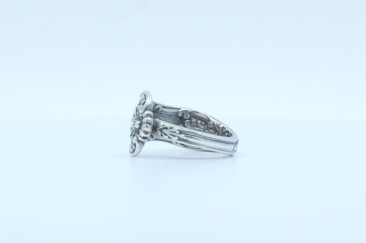 Sterling Silver Shell Motif Spoon Ring