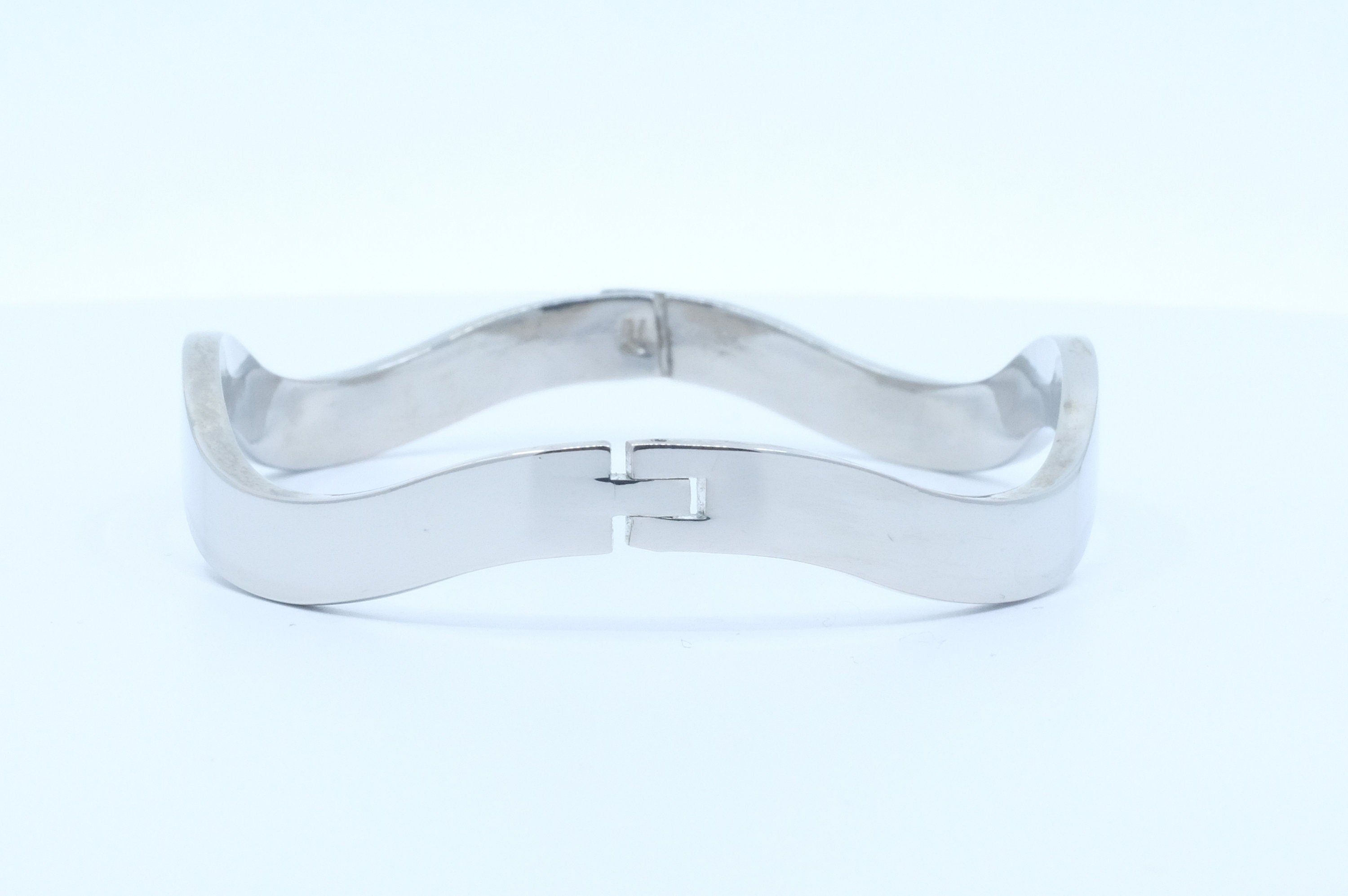 Sterling Silver Wavy Hinged Bangle