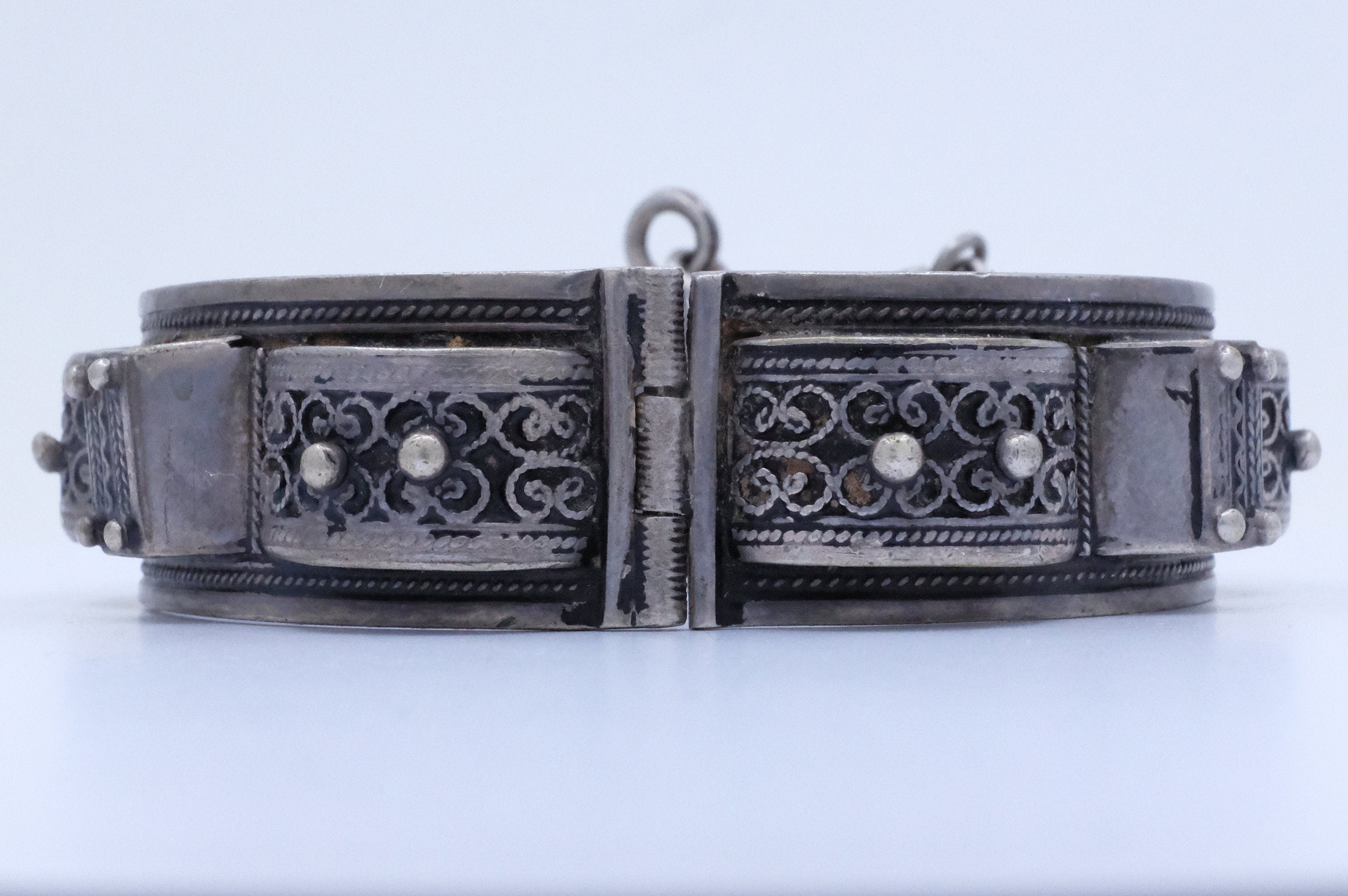 Silver Moroccan Hinged Bracelets (Pair)