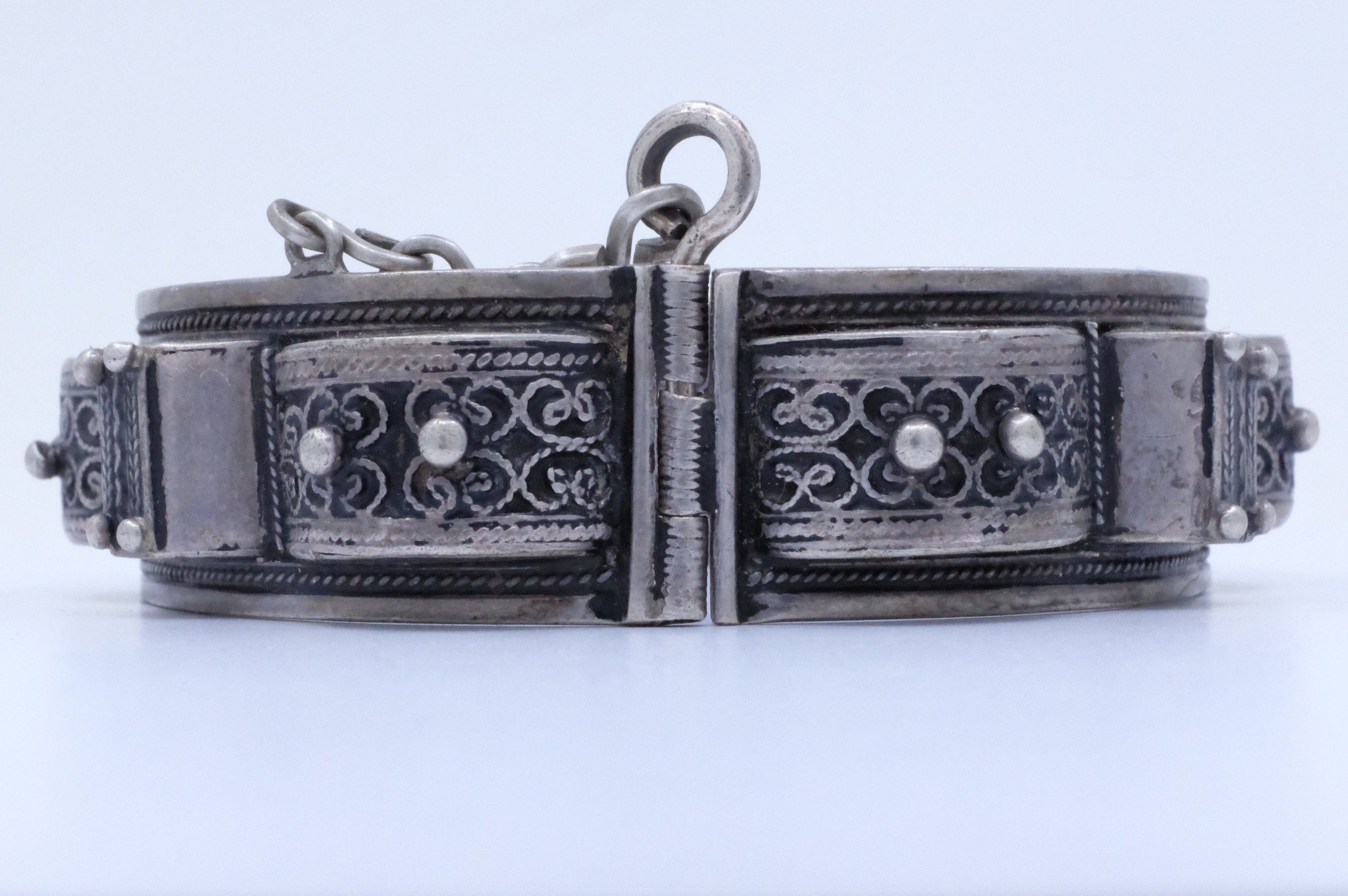 Silver Moroccan Hinged Bracelets (Pair)