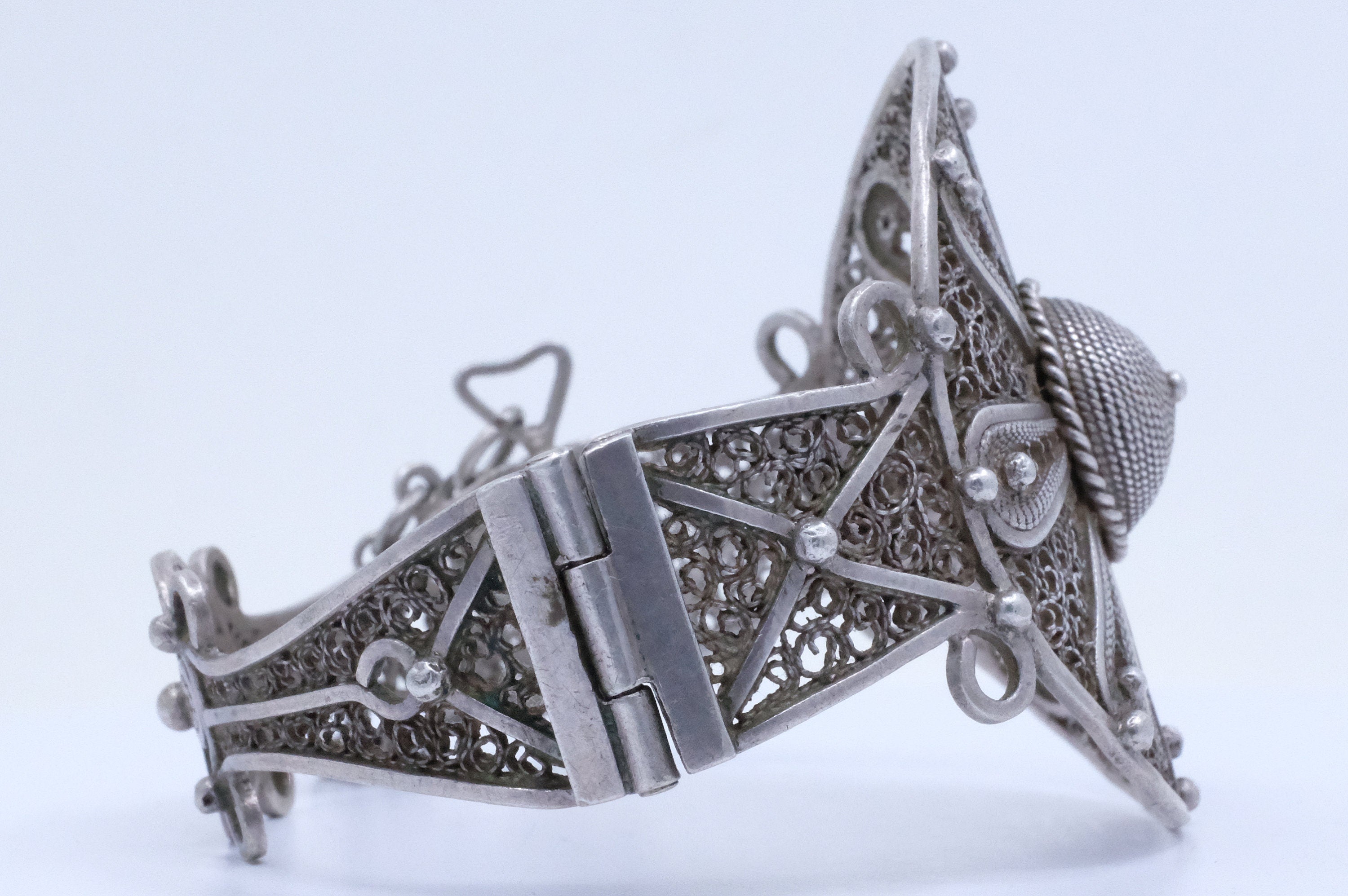 Silver Moroccan Filigree Hinged Bracelet