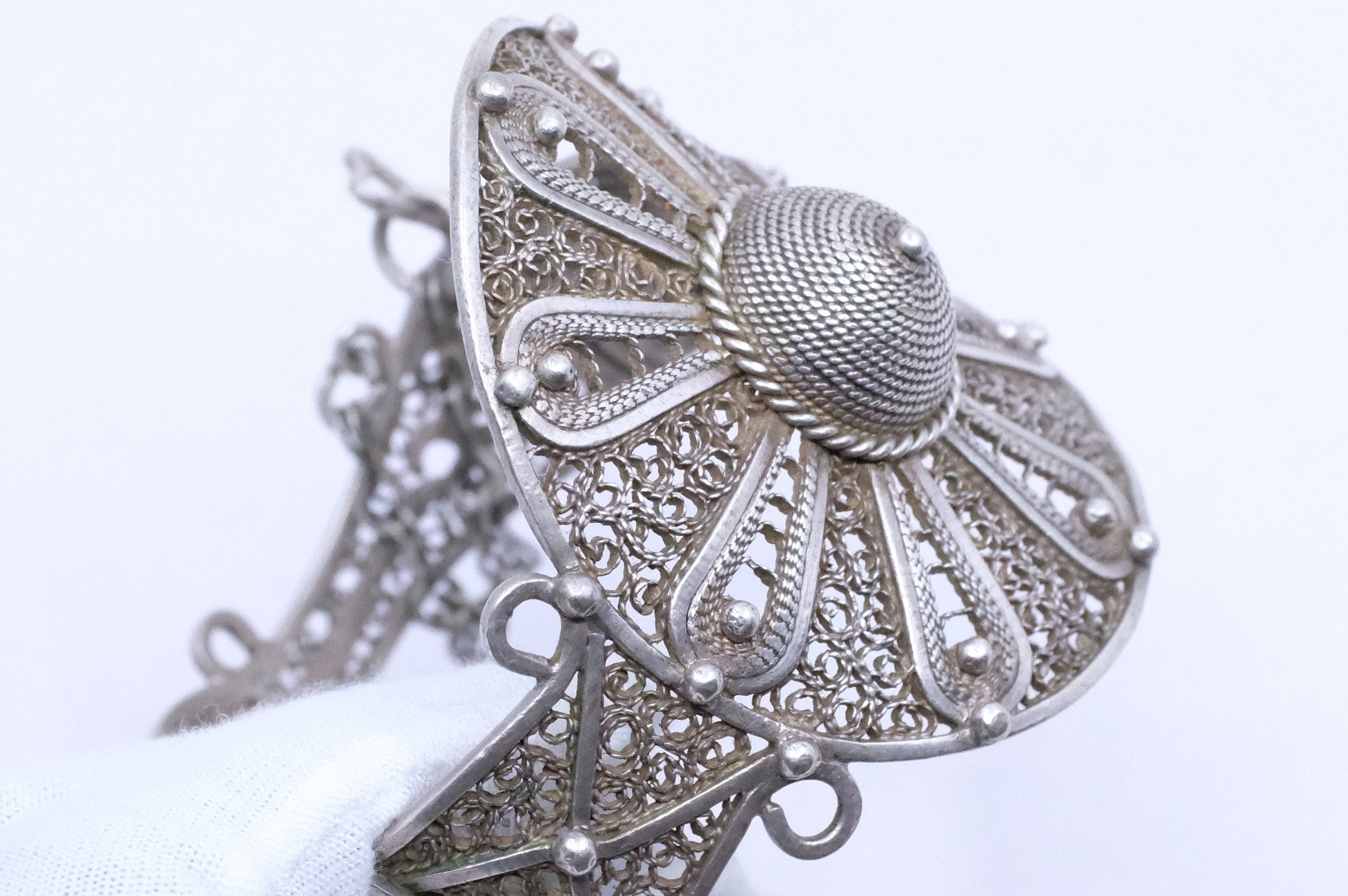 Silver Moroccan Filigree Hinged Bracelet