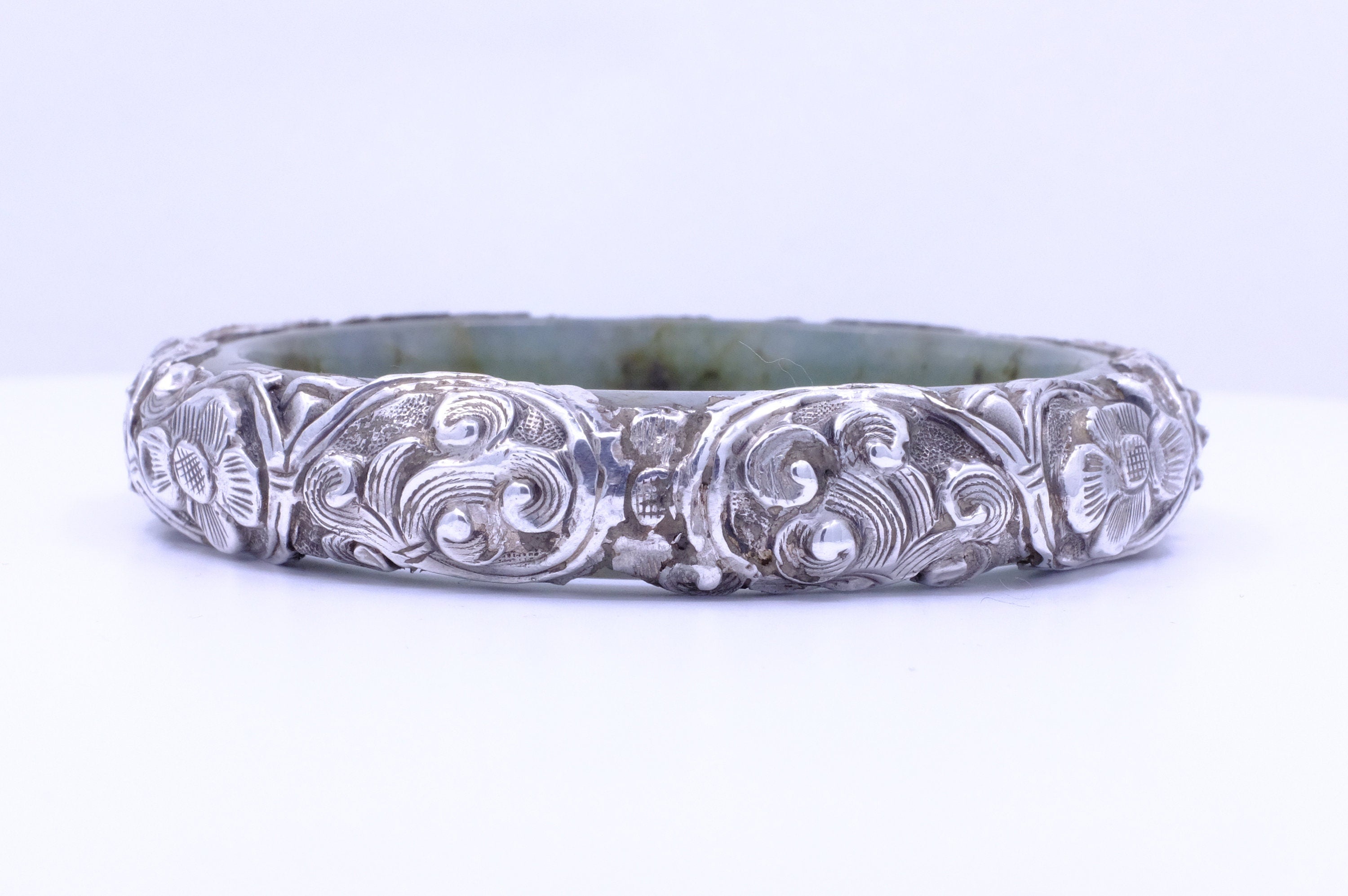 Sterling Silver Nephrite Jade Repousse Bangle